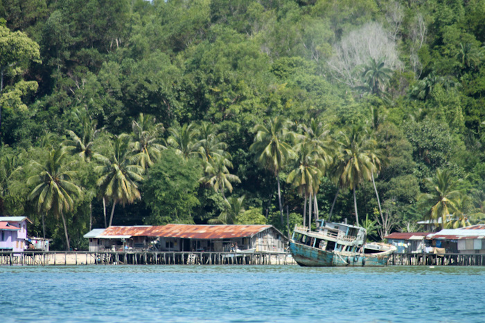 Gaya Island, Borneo