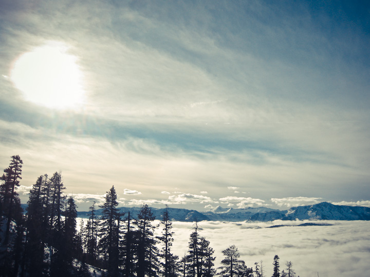 Are you a first-time skier looking for a well-groomed slope? Or an experienced snowboarder hoping for some pow to shred? Either way, Lake Tahoe is your spot.| CamelsAndChocolate.com