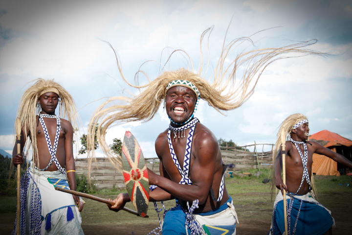 Rwanda dancers