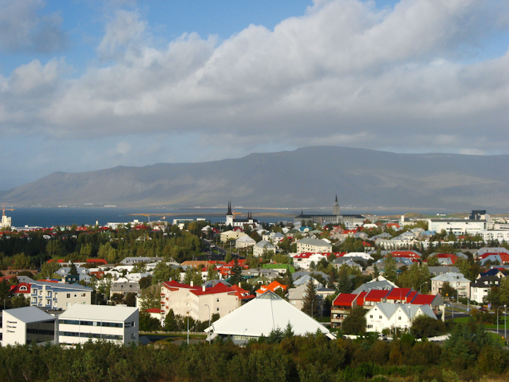 Iceland Travel: Traipsing Around Reykjavik