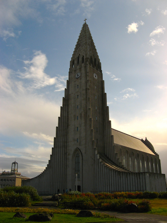 Iceland Travel: Traipsing Around Reykjavik