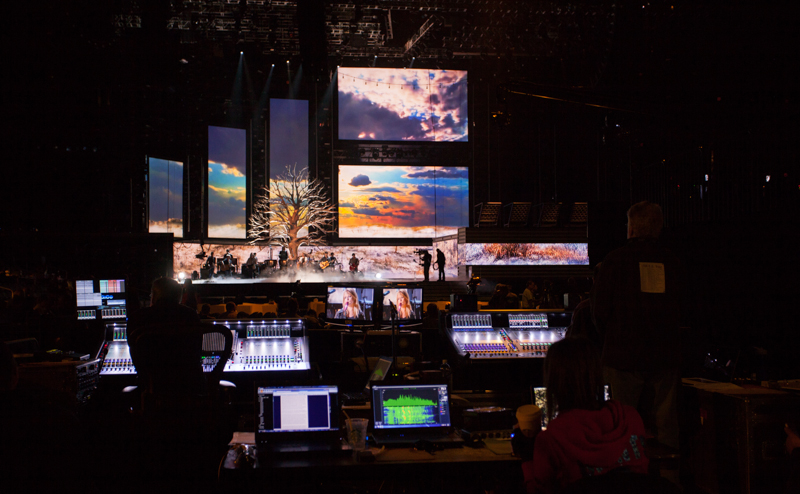 behind the scenes at the GRAMMY Awards 2013