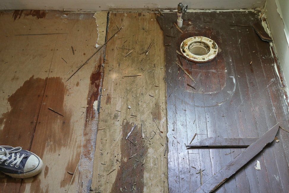 How we gutted, sanded and tiled our way to the master bathroom of our dreams