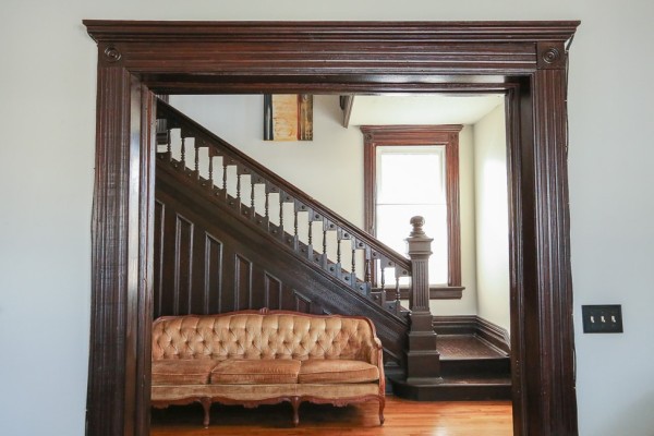 A house tour of our 1800s Queen Anne Victorian | CamelsAndChocolate.com