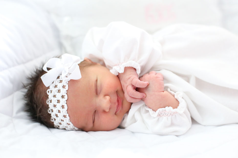 Newborn baby photo