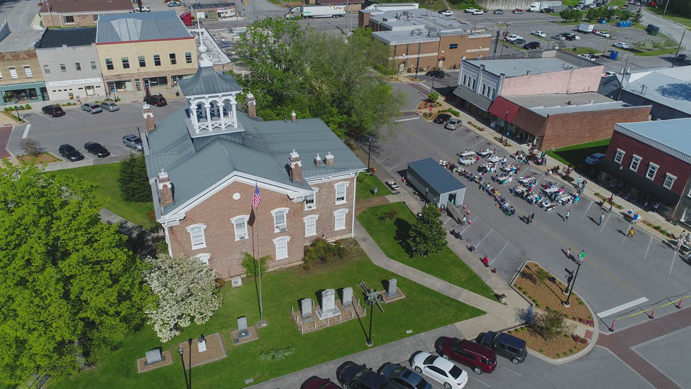 The downtown courthouse square in Manchester, Tennessee