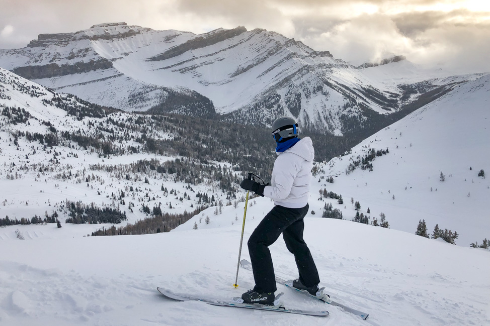 A Guide to Skiing in Banff and Lake Louise