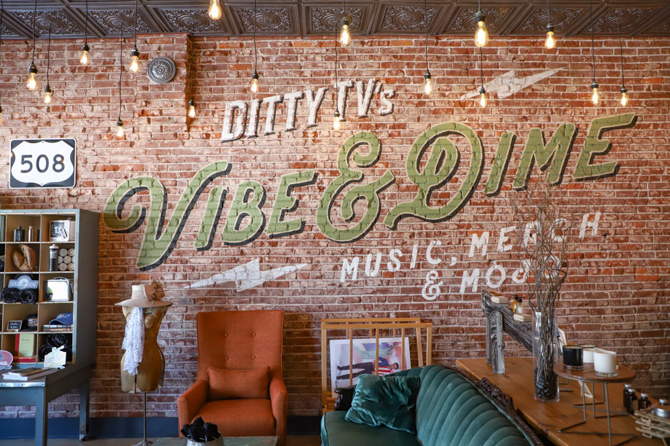 Ditty TV's Vibe & Dine store