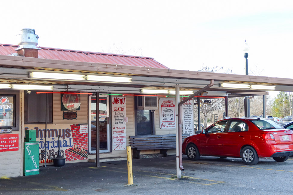 Johnnie's Drive-in in Tupelo, Mississippi