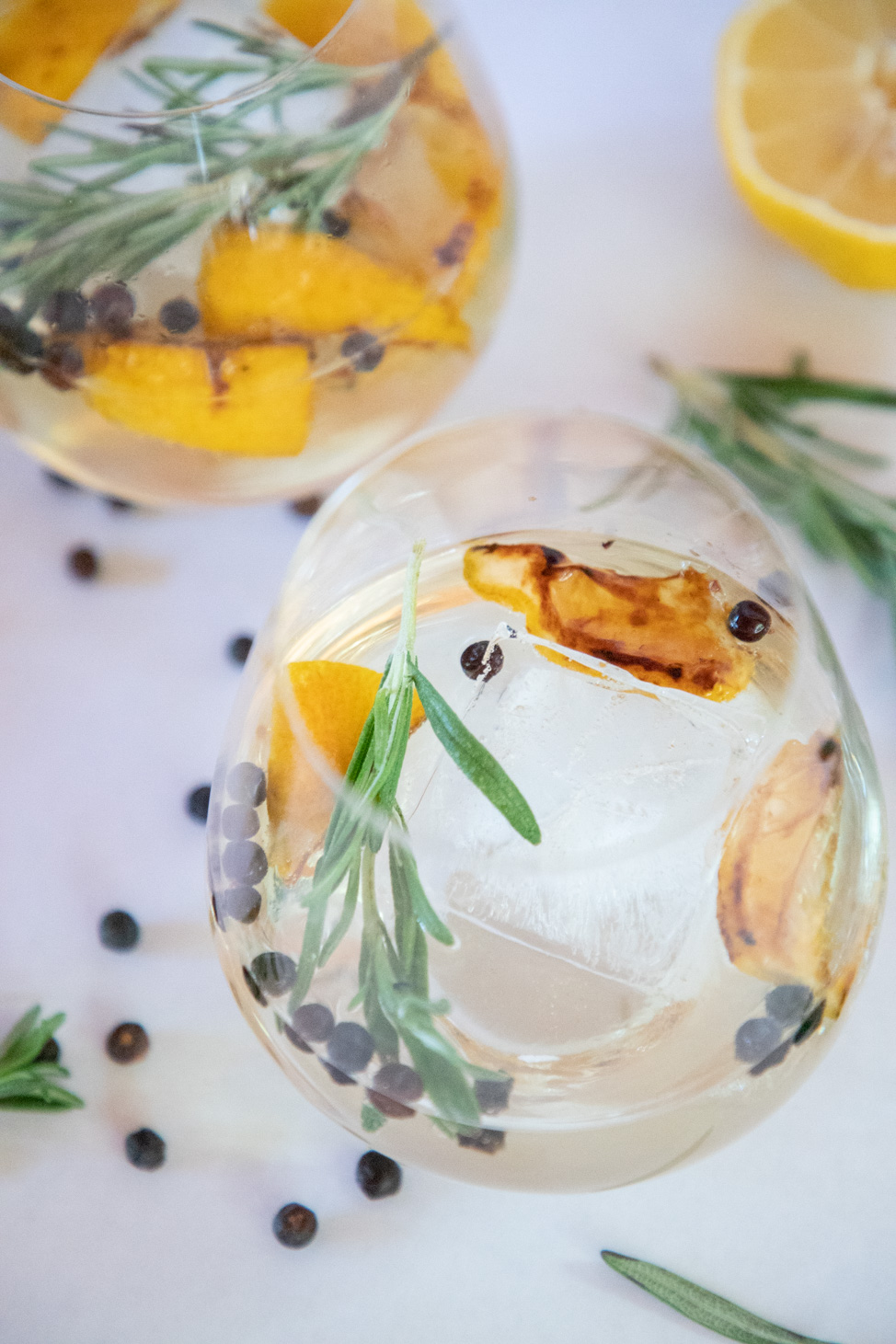 How to Make a Gin & Tonic cocktail