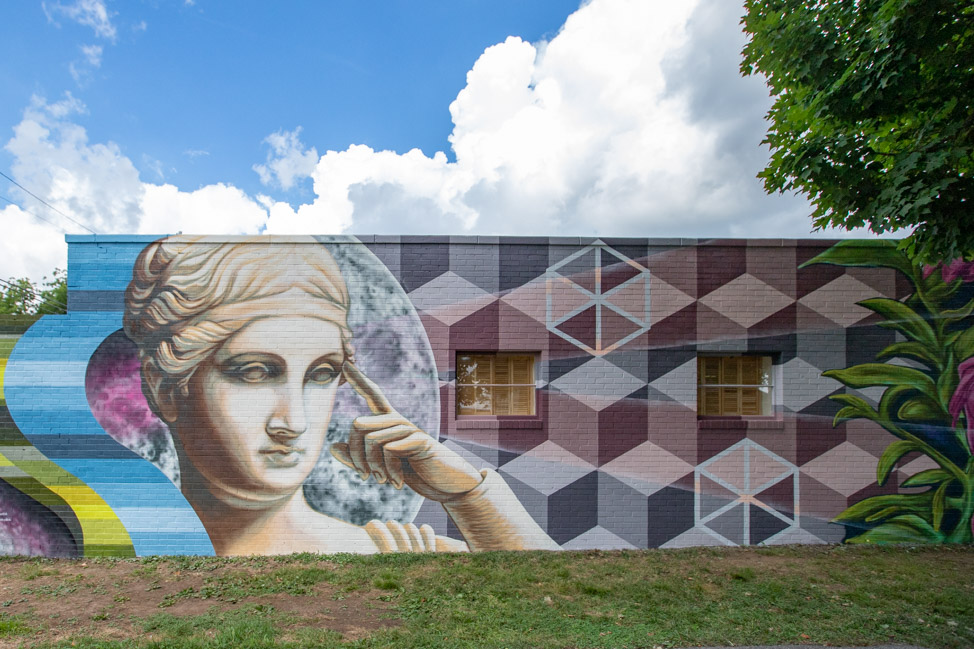 Hebe mural in McMinnville, Tennessee for Walls for Women
