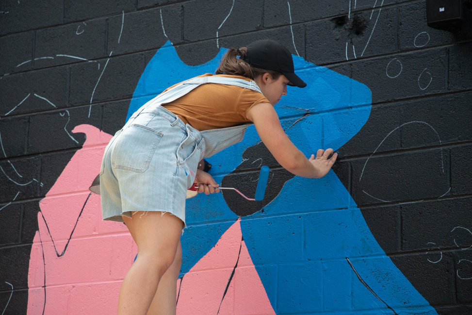 Paris Woodhull's mural in Knoxville for Walls for Women