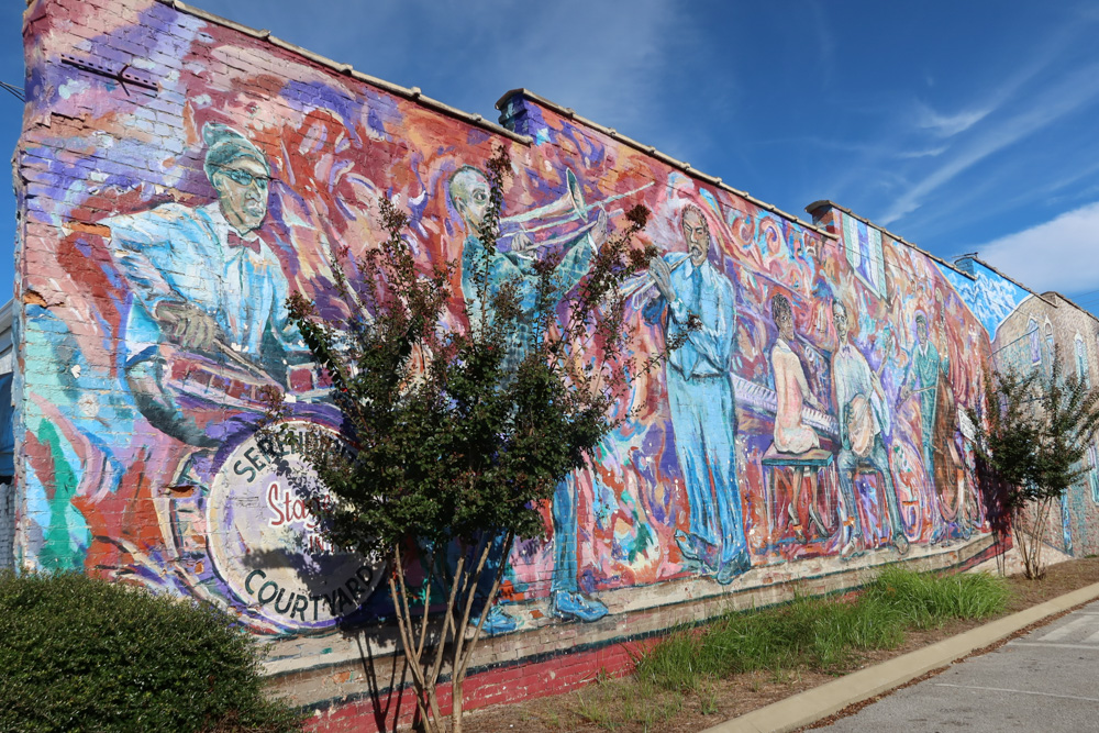 Murals in Gadsden, Alabama