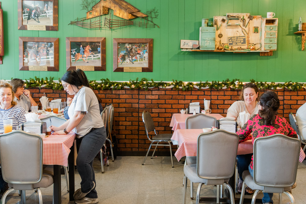 Bell Buckle Cafe | A Perfect Day in Bell Buckle | Traveling in Tennessee | Copyright: Odinn Media