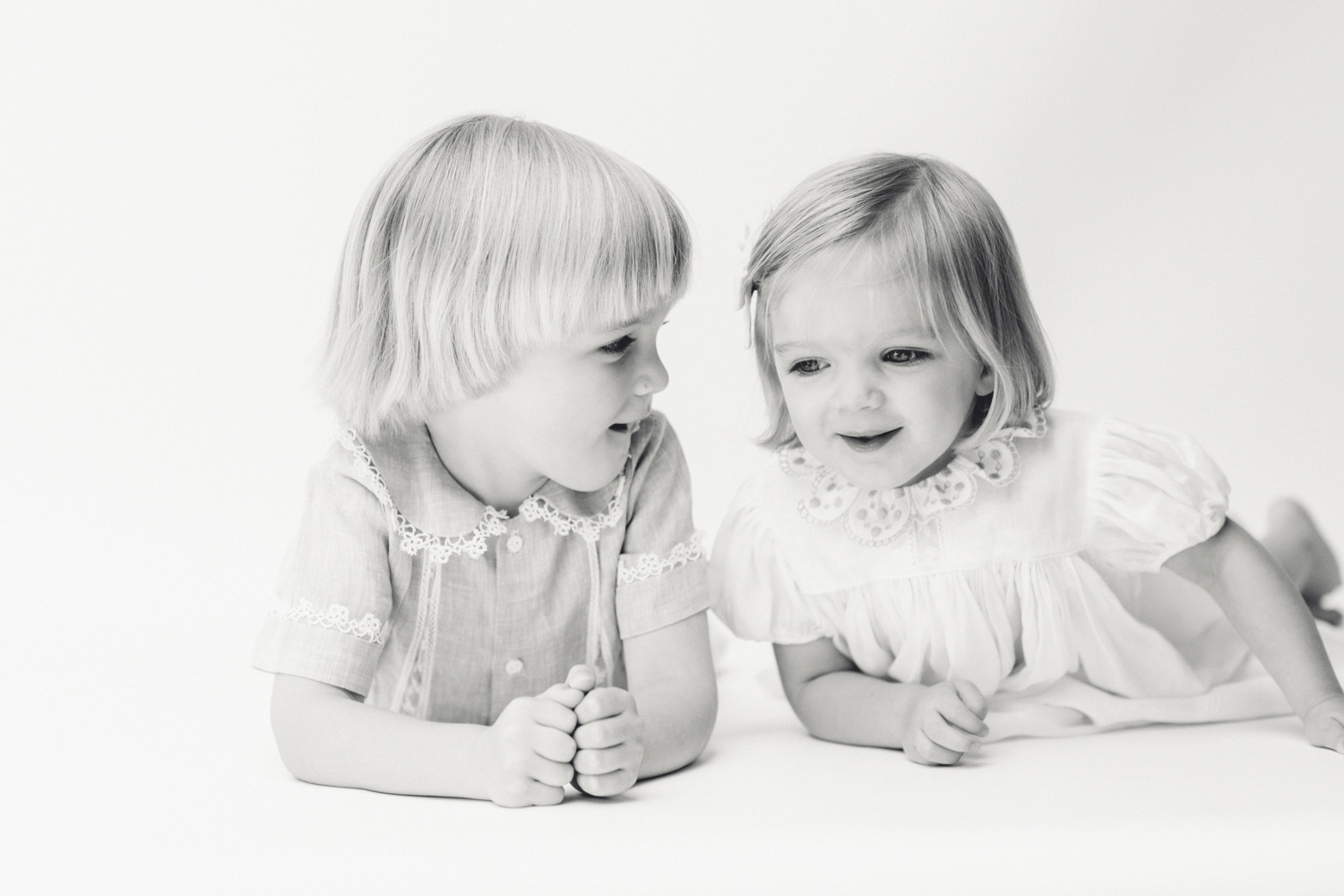 black and white kids photography in Tennessee