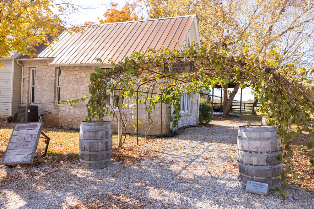 What to Do in Bowling Green, Kentucky: Visit Traveler's Winery