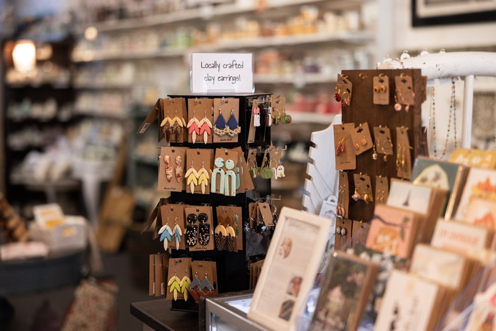 Where to Shop in Bowling Green: Candlemakers on the Square