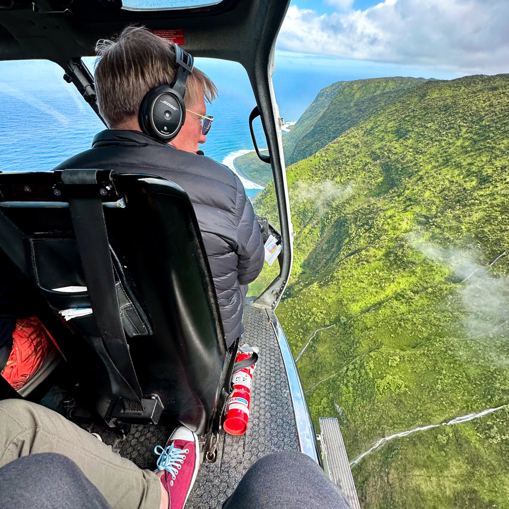 How to see whales in Maui: by helicopter