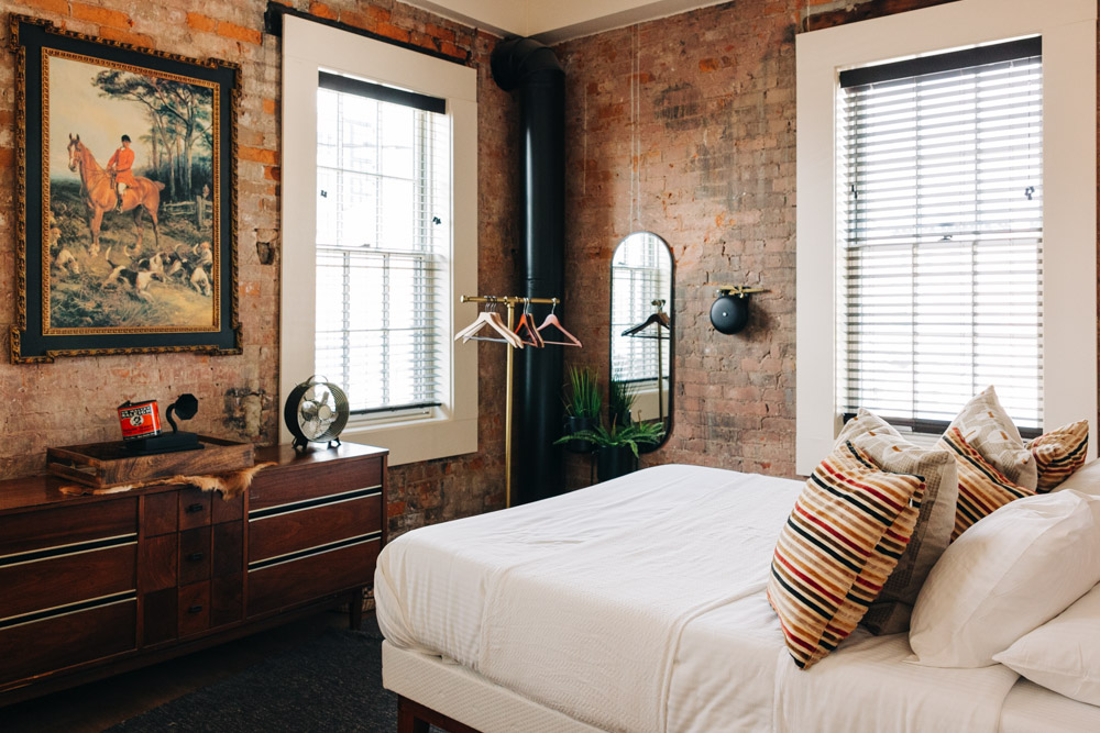Where to stay in Covington, Kentucky: the Pickle Factory