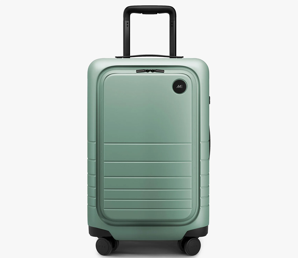 Which luggage is best? Review of the Monos Carry On Pro