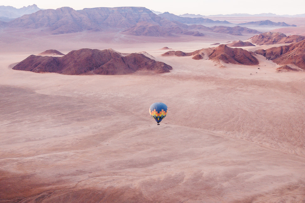 A hot air balloon ride in Namibia: views over the Sossusvlei Desert