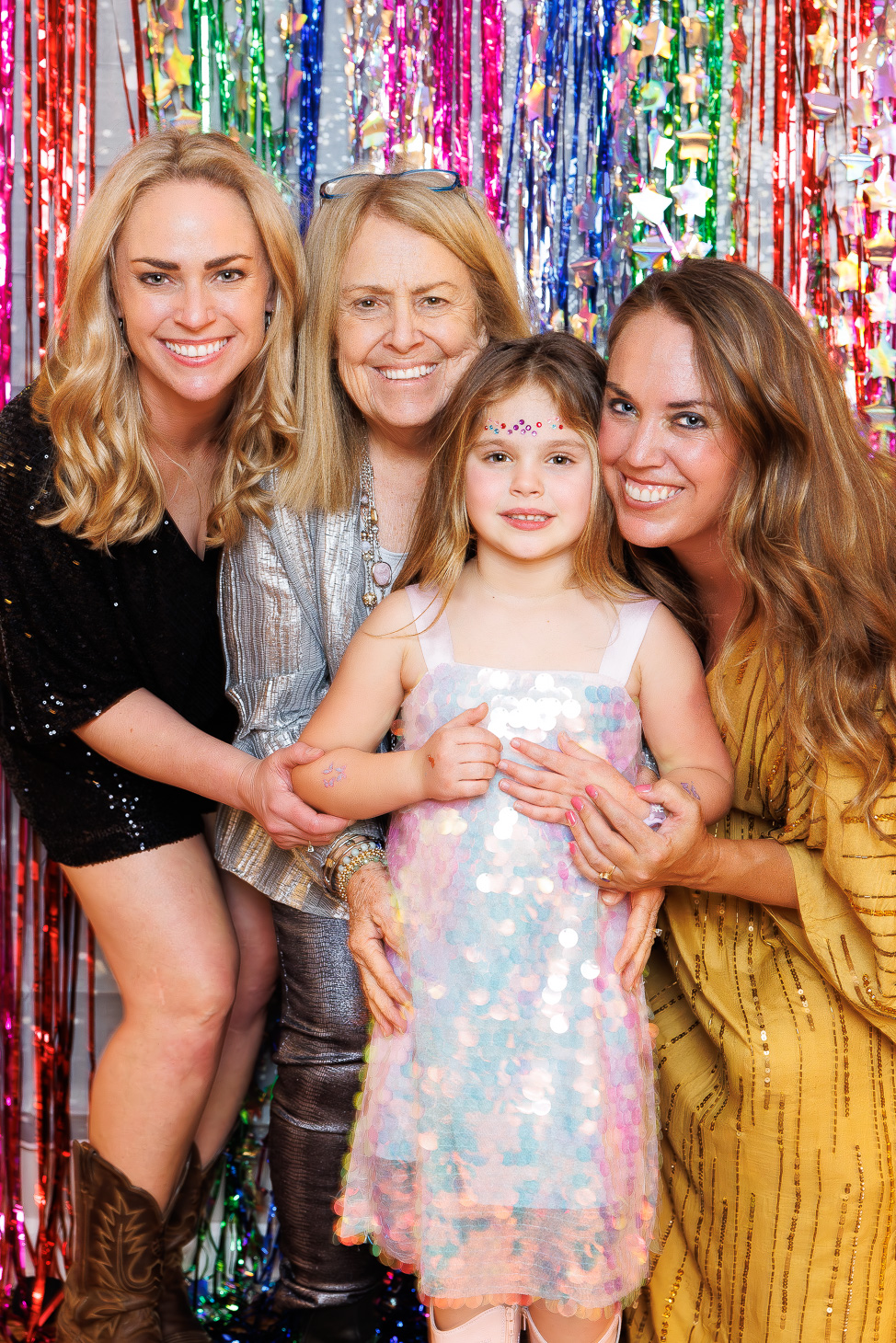 Planning the Perfect Taylor Swift Birthday Party for a Six Year Old -  Camels & Chocolate